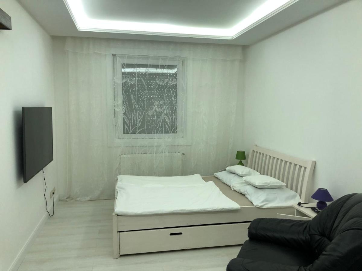 Bezso Apartman Hajdúszoboszló Buitenkant foto