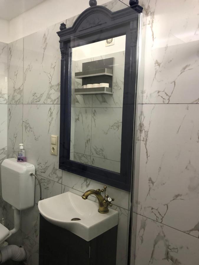 Bezso Apartman Hajdúszoboszló Buitenkant foto